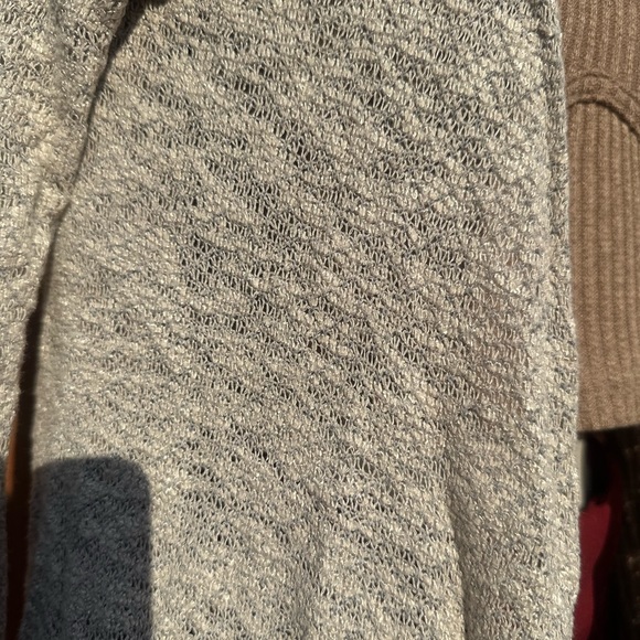 Cute tan knitted Cardigan Size Small - Picture 3 of 10